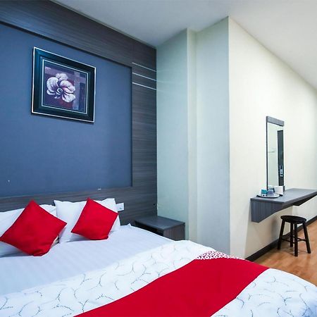 Capital O 812 Hotel Smc Seksyen 13 Shah Alam Exteriör bild