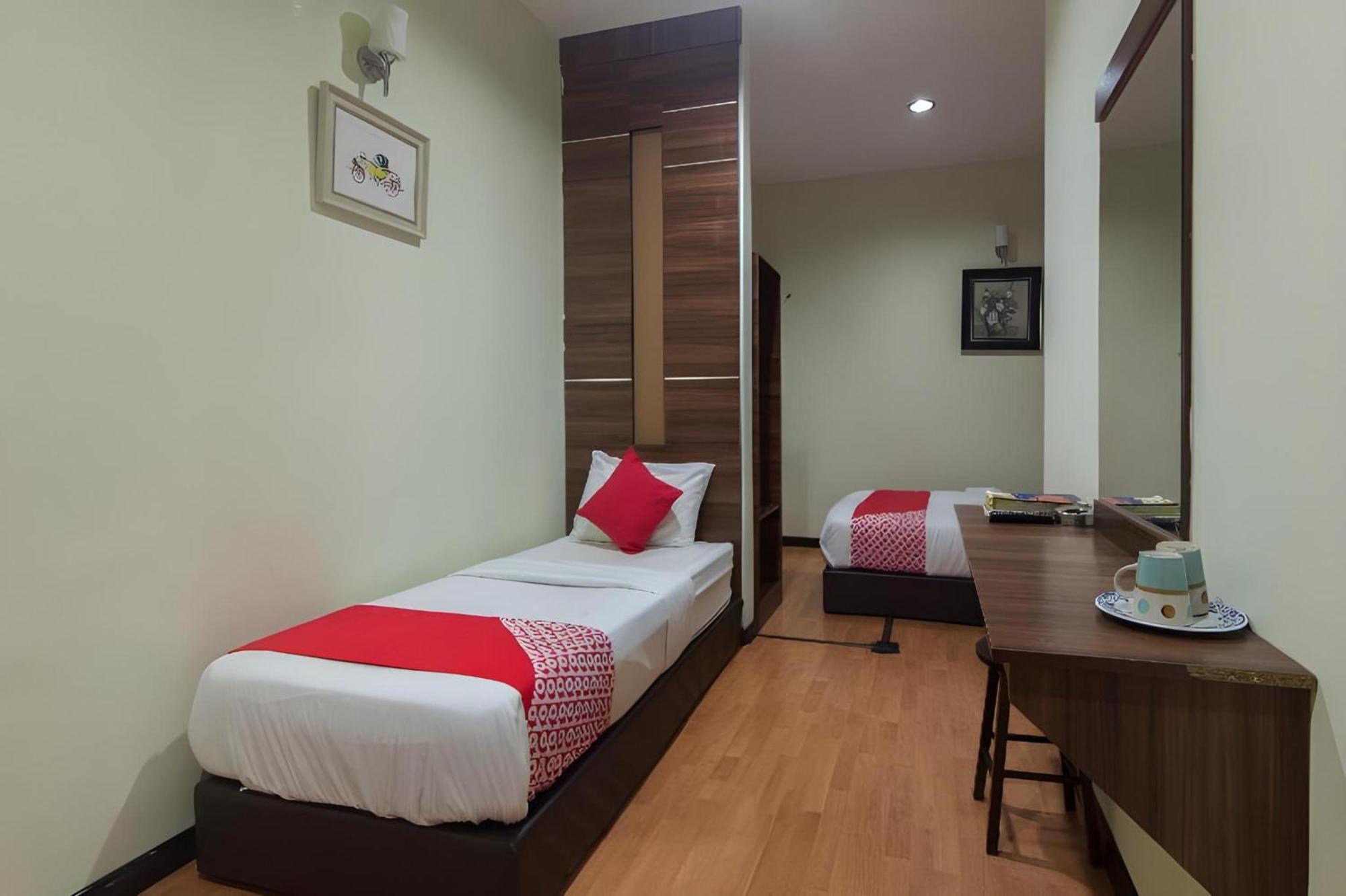 Capital O 812 Hotel Smc Seksyen 13 Shah Alam Exteriör bild